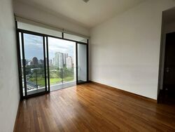 Latitude (D10), Condominium #450554401